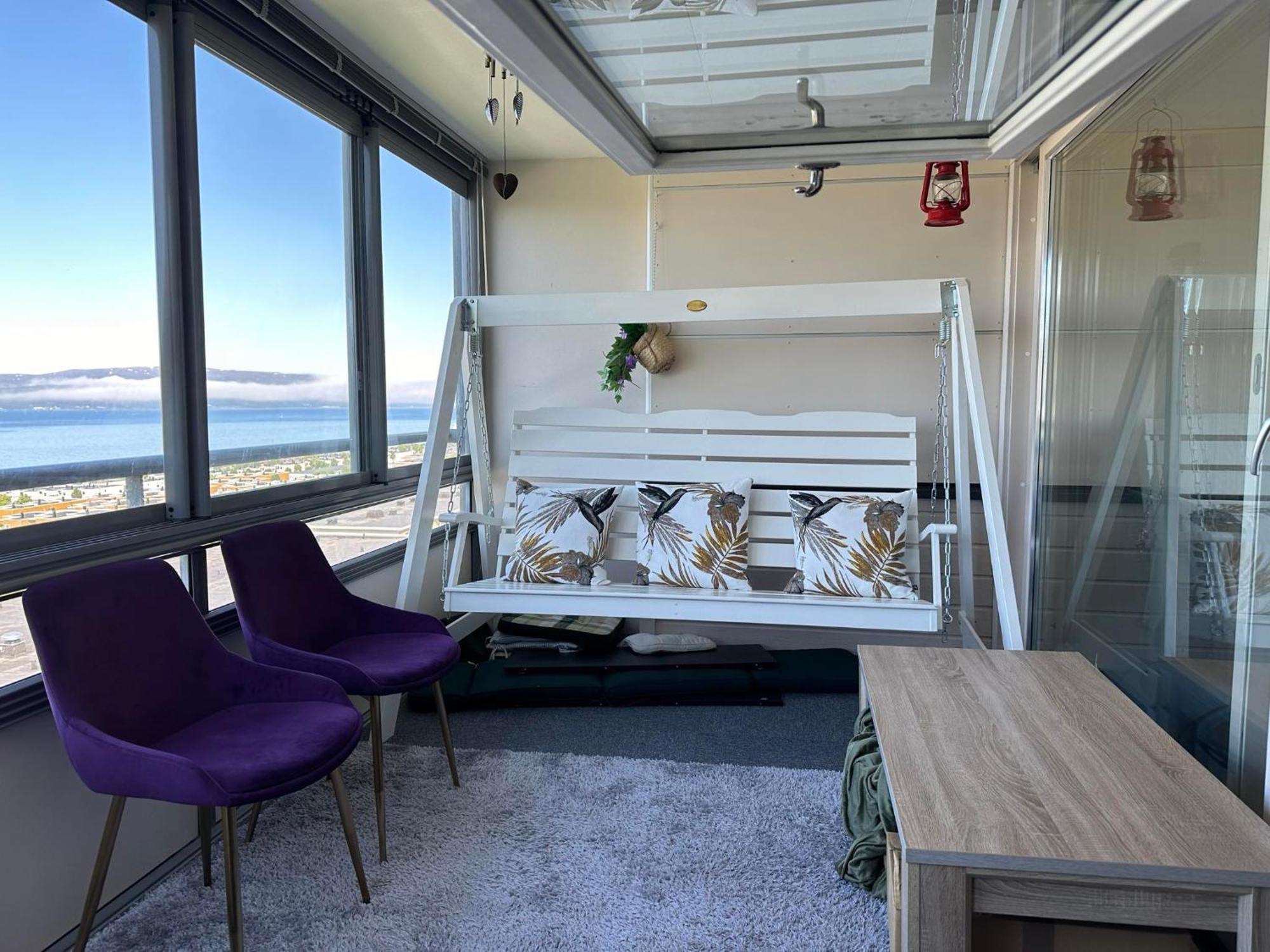 Miracle Tromso, Cozy Double Bed Private Room In A Shared Apartment With Stunning Tromso Views Dış mekan fotoğraf