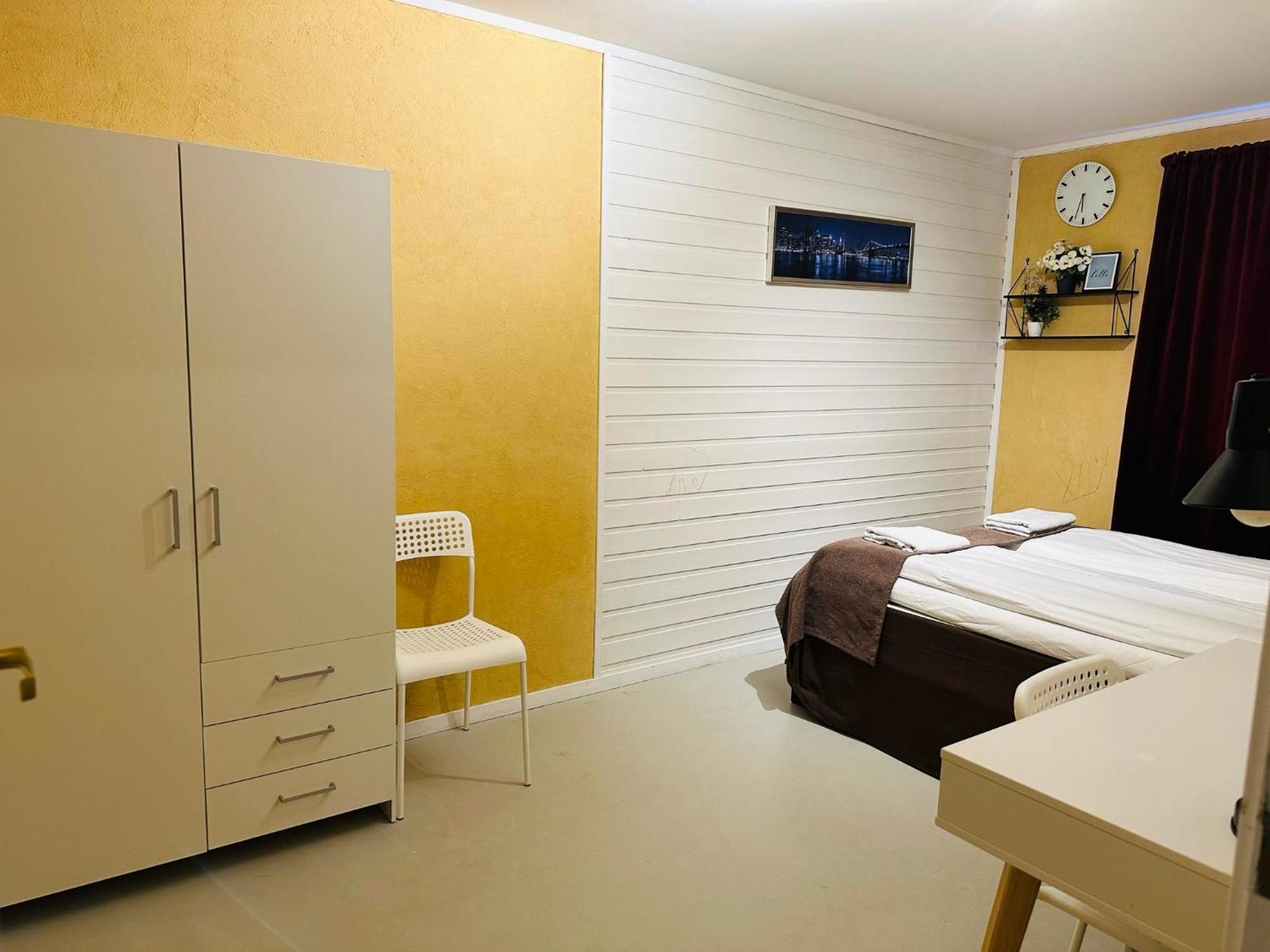Miracle Tromso, Cozy Double Bed Private Room In A Shared Apartment With Stunning Tromso Views Dış mekan fotoğraf